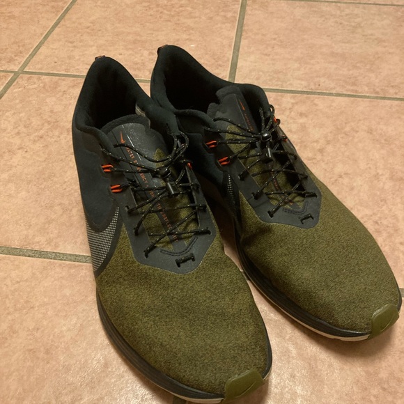 Nike Zoom Strike 2 Shield Run size 15 - Picture 3 of 8